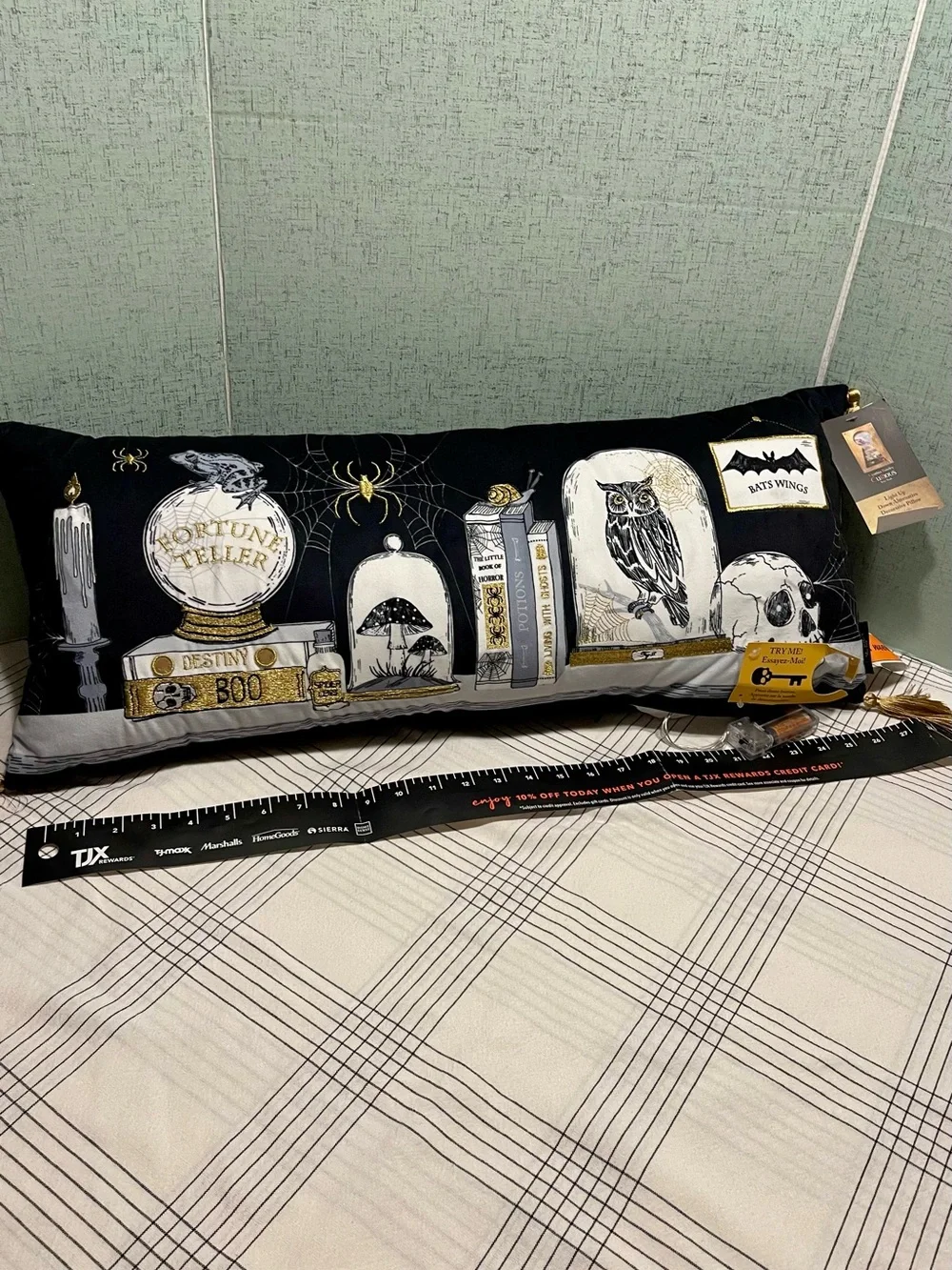 NWT CYNTHIA ROWLEY LIGHT-UP Halloween Decorative Luminary Pillow with Tassels